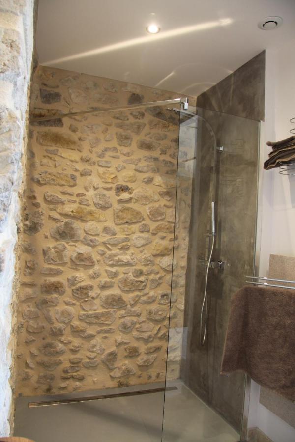 le mas de La Coste Saint-Sauveur-de-Cruzière Extérieur photo