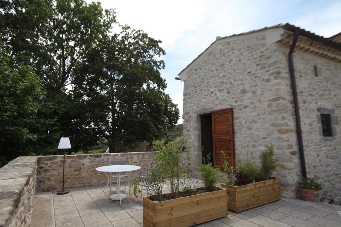le mas de La Coste Saint-Sauveur-de-Cruzière Extérieur photo